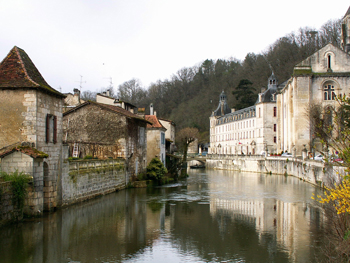 Link to Allison Doherty's Dordogne travel essay and photos page